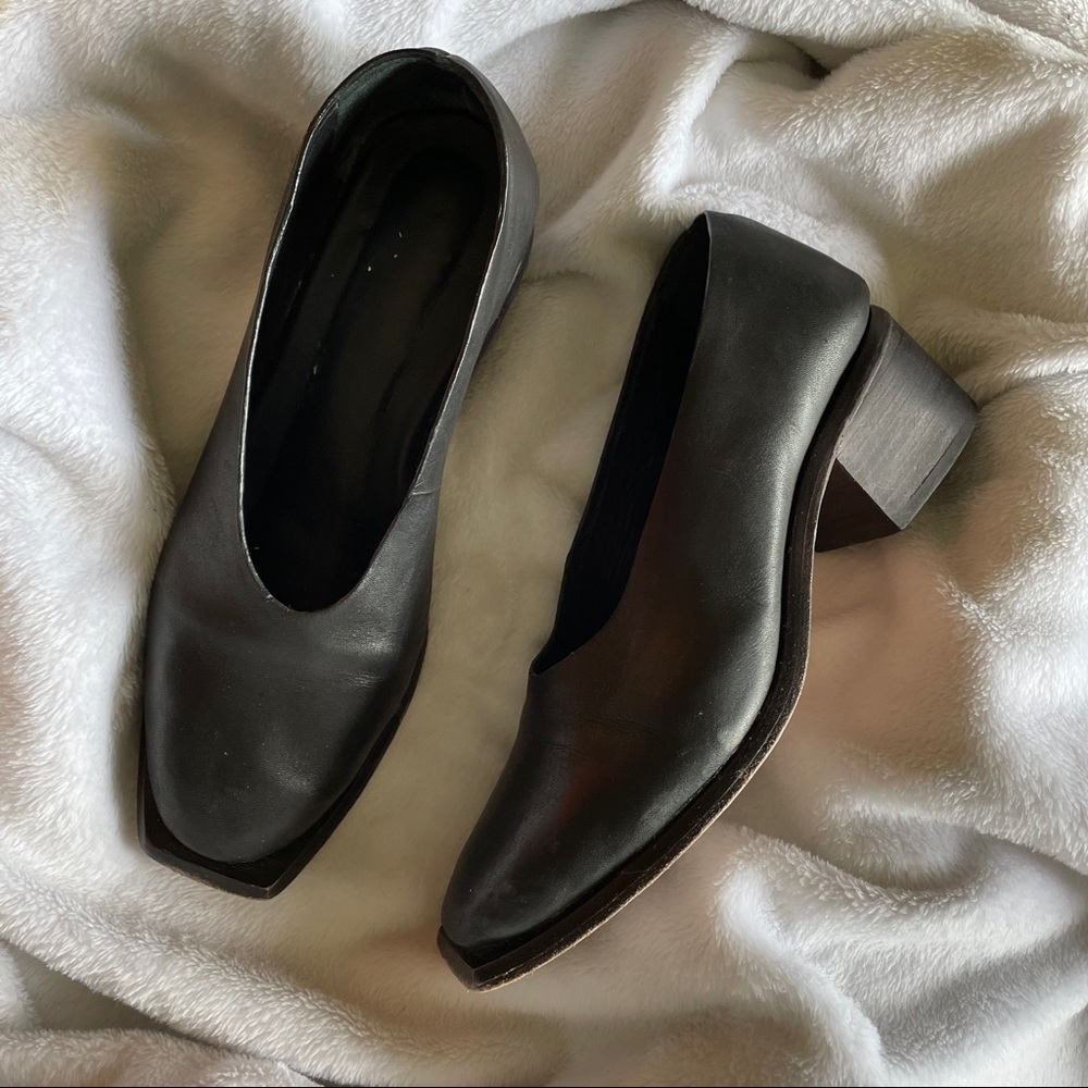 Wai & Pai Oak Pump Black Square Toe Block Heel Size 38 - Picture 2 of 8